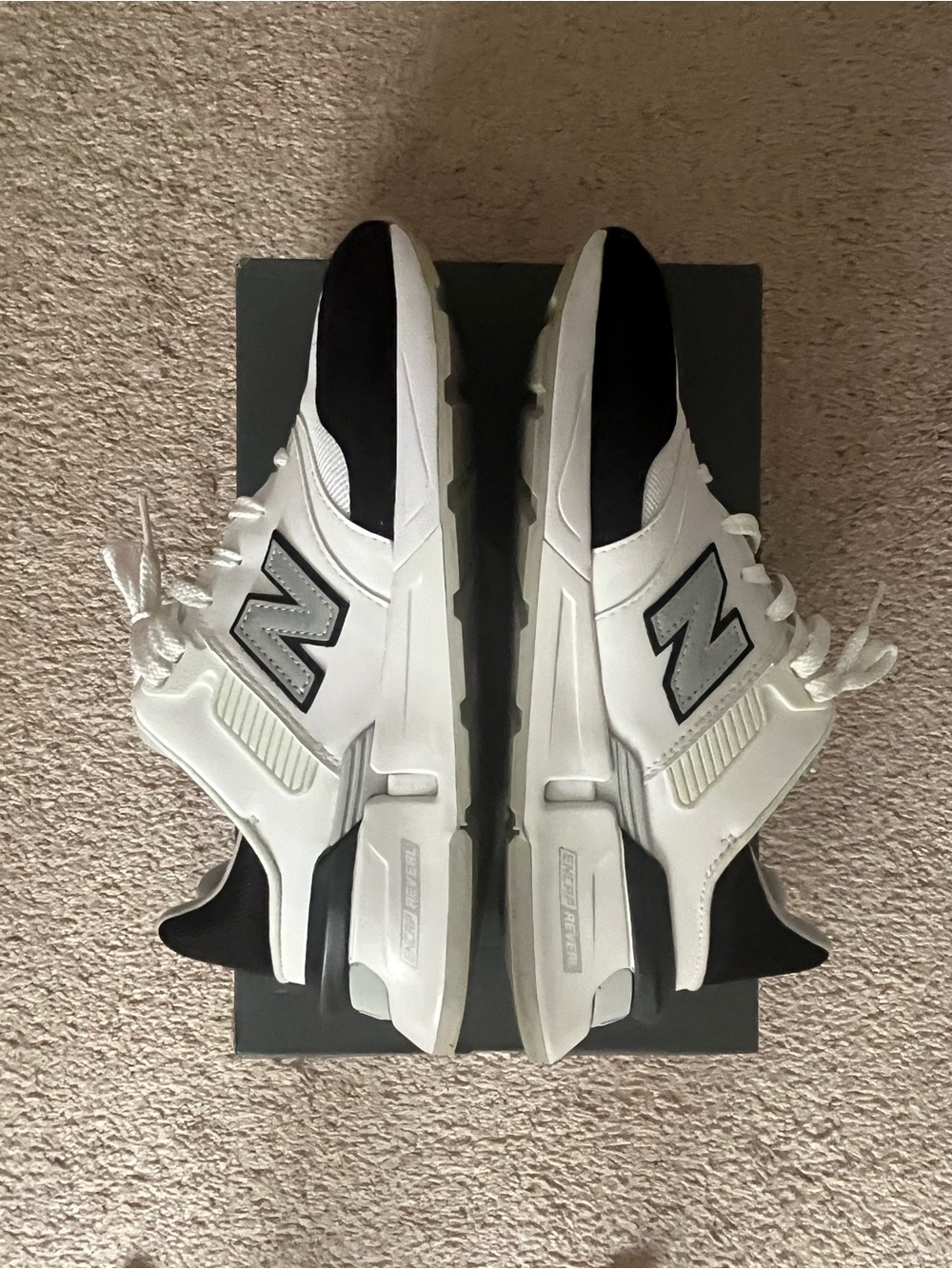 New Balance 997S Men’s White and Black Low-Top Sneakers size 10 - Picture 3 of 5